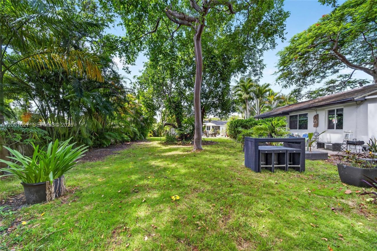 467 NE 129th St , North Miami, FL 33161 Photo