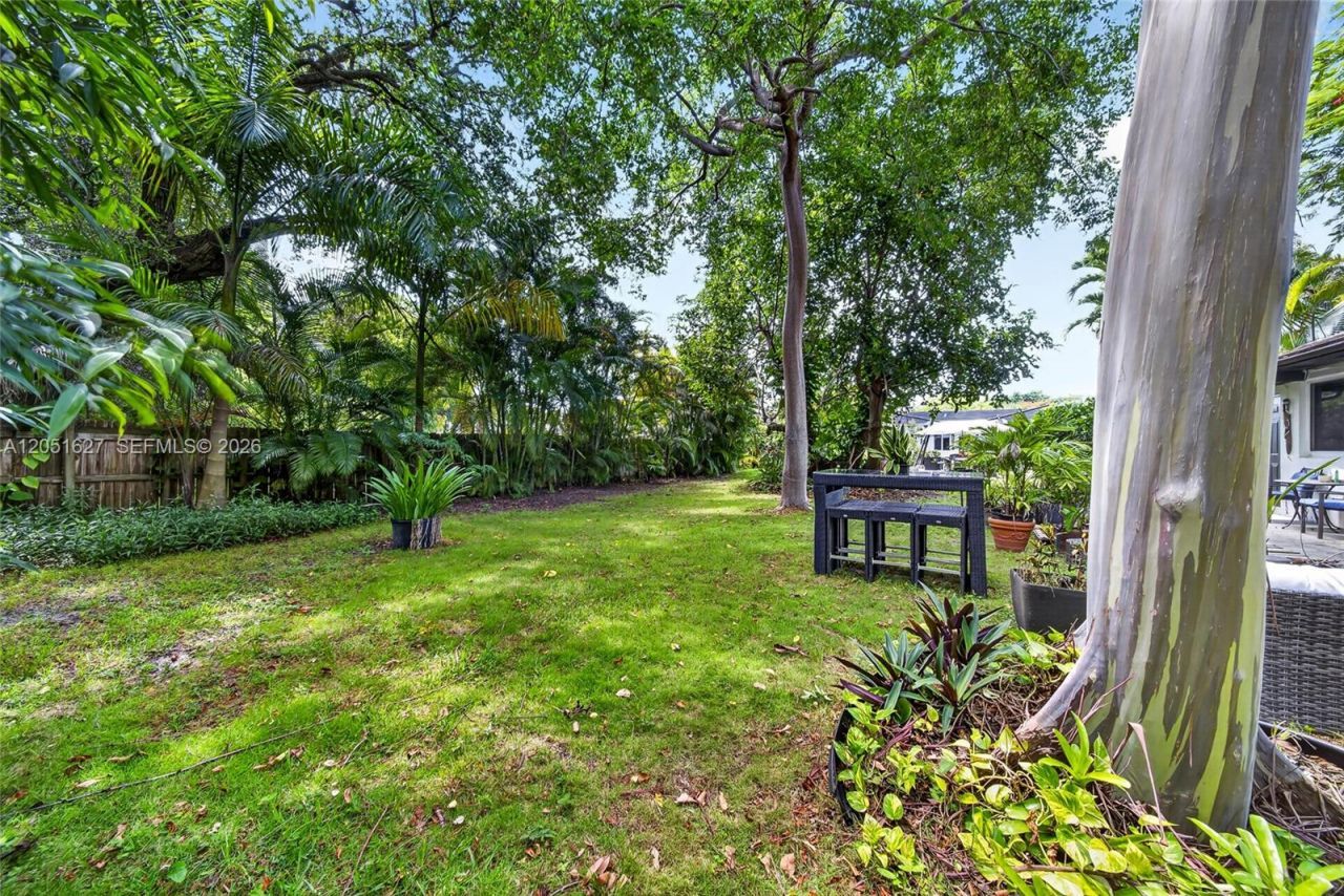 467 NE 129th St , North Miami, FL 33161 Photo