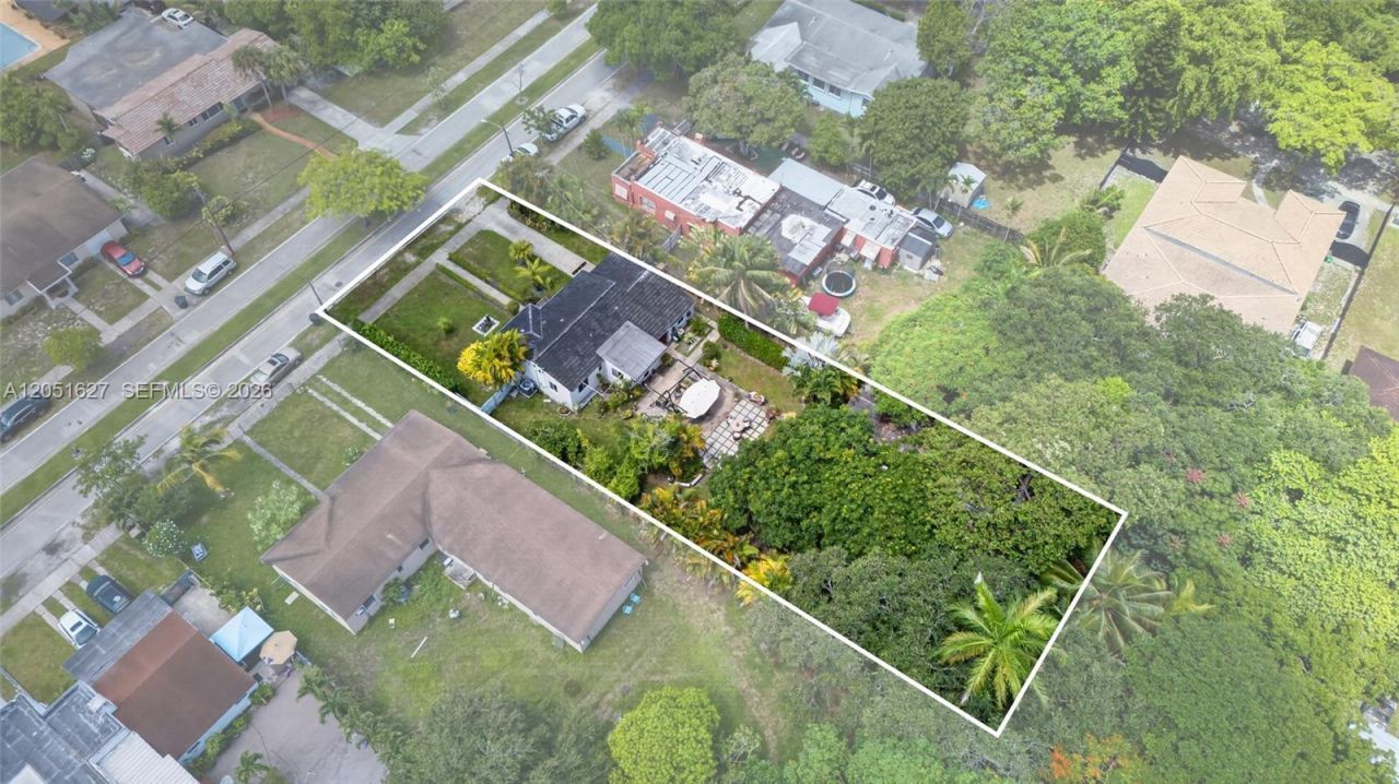 467 NE 129th St , North Miami, FL 33161 Photo