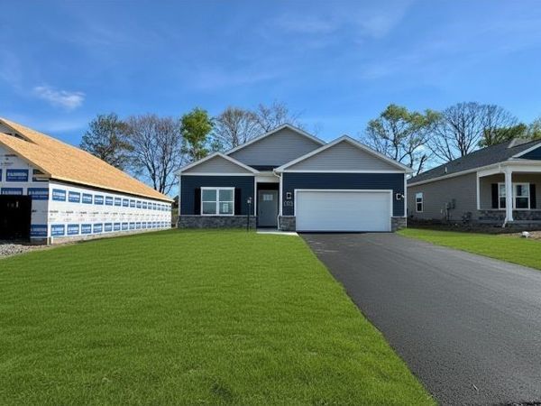 359 Gleneagles Drive, Butler, PA 16001