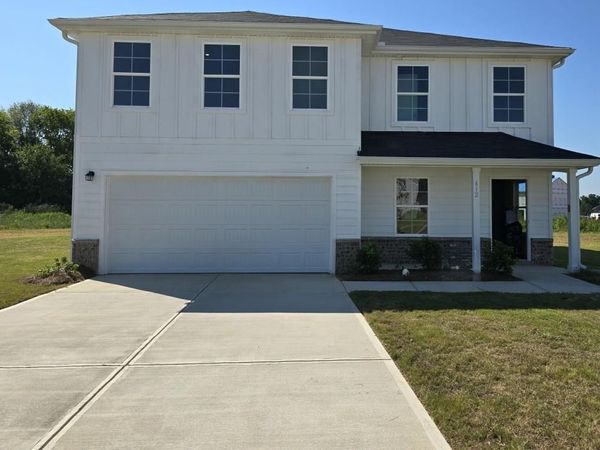 612 Leisure Pointe Road, Macon, GA 31216