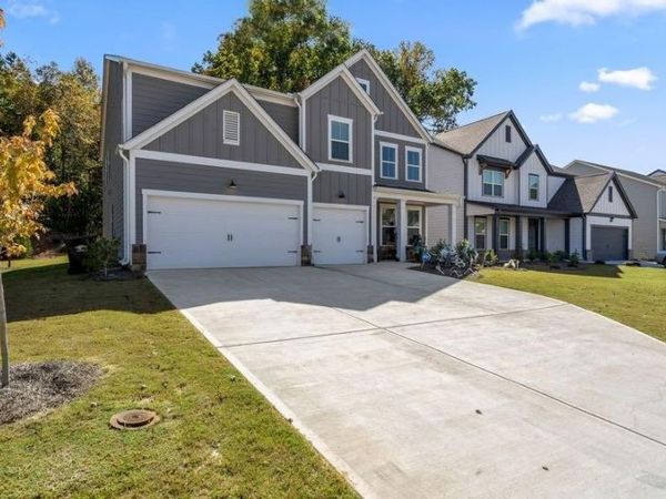 312 Garnet Drive , Acworth, GA 30101