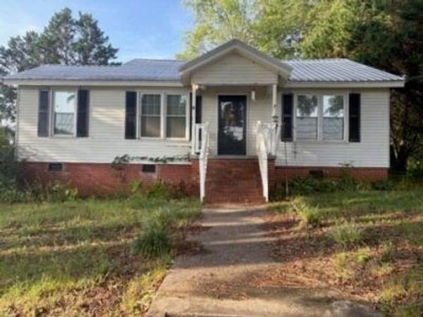 3 W 1st Street , Aragon, GA 30104