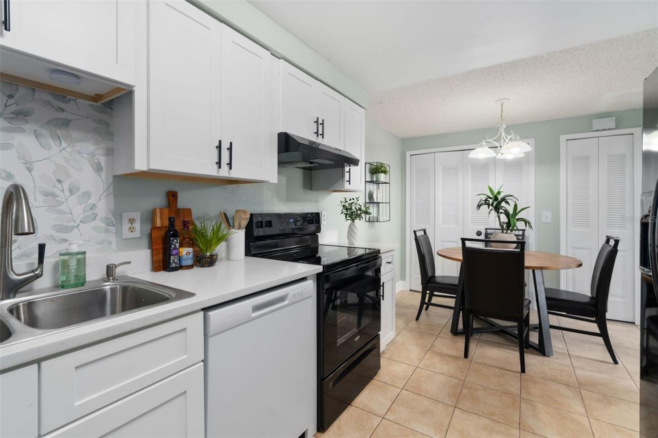 612 Woodridge Drive, Casselberry, FL 32730 Photo