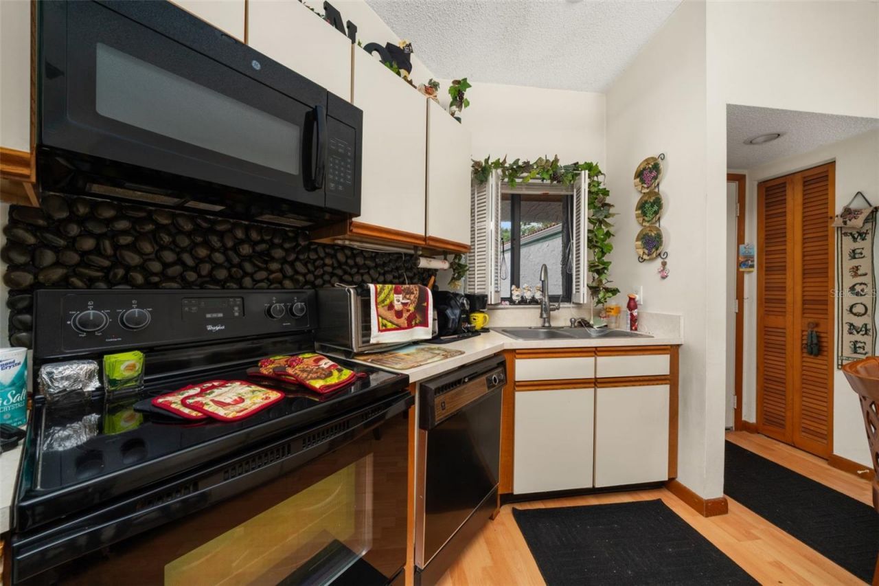 4729 Casablanca Circle , Unit C22, Sebring, FL 33870 Photo