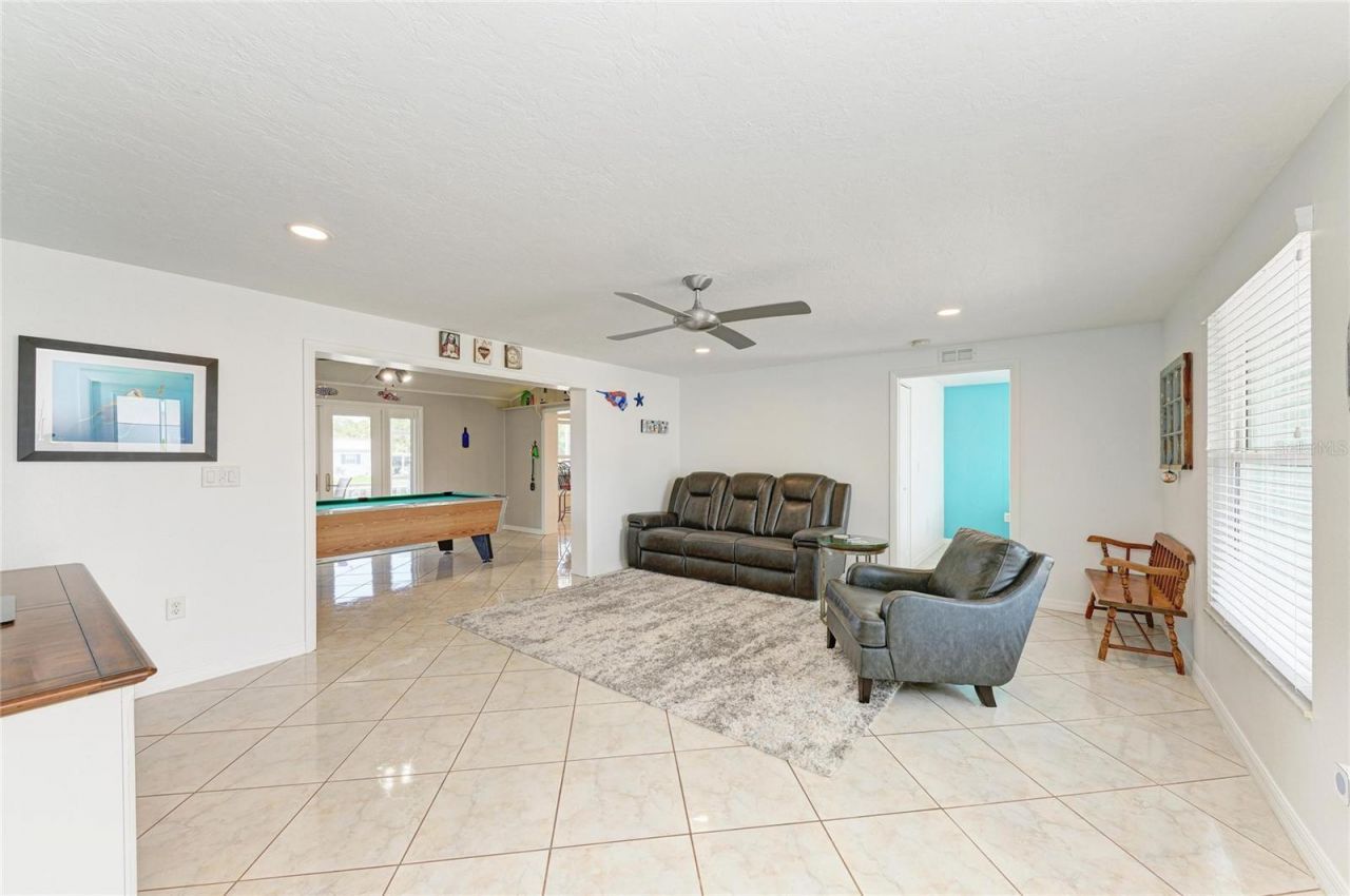 9907 Royal Palm Drive, Bradenton, FL 34210 Photo