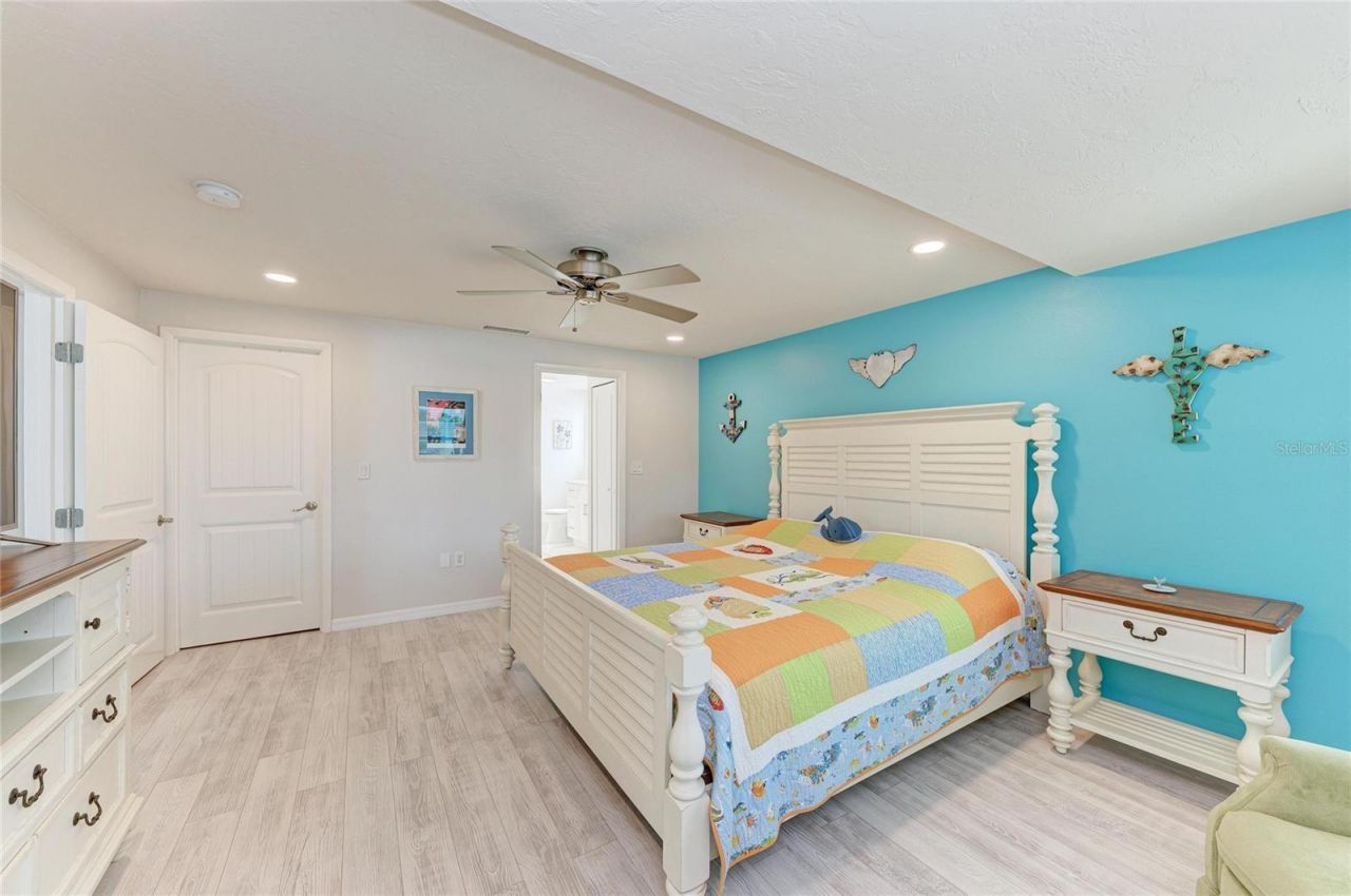 9907 Royal Palm Drive, Bradenton, FL 34210 Photo