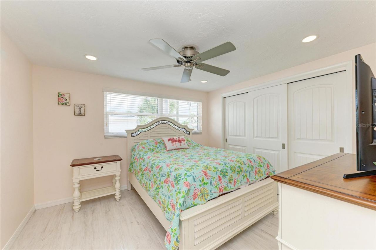 9907 Royal Palm Drive, Bradenton, FL 34210 Photo