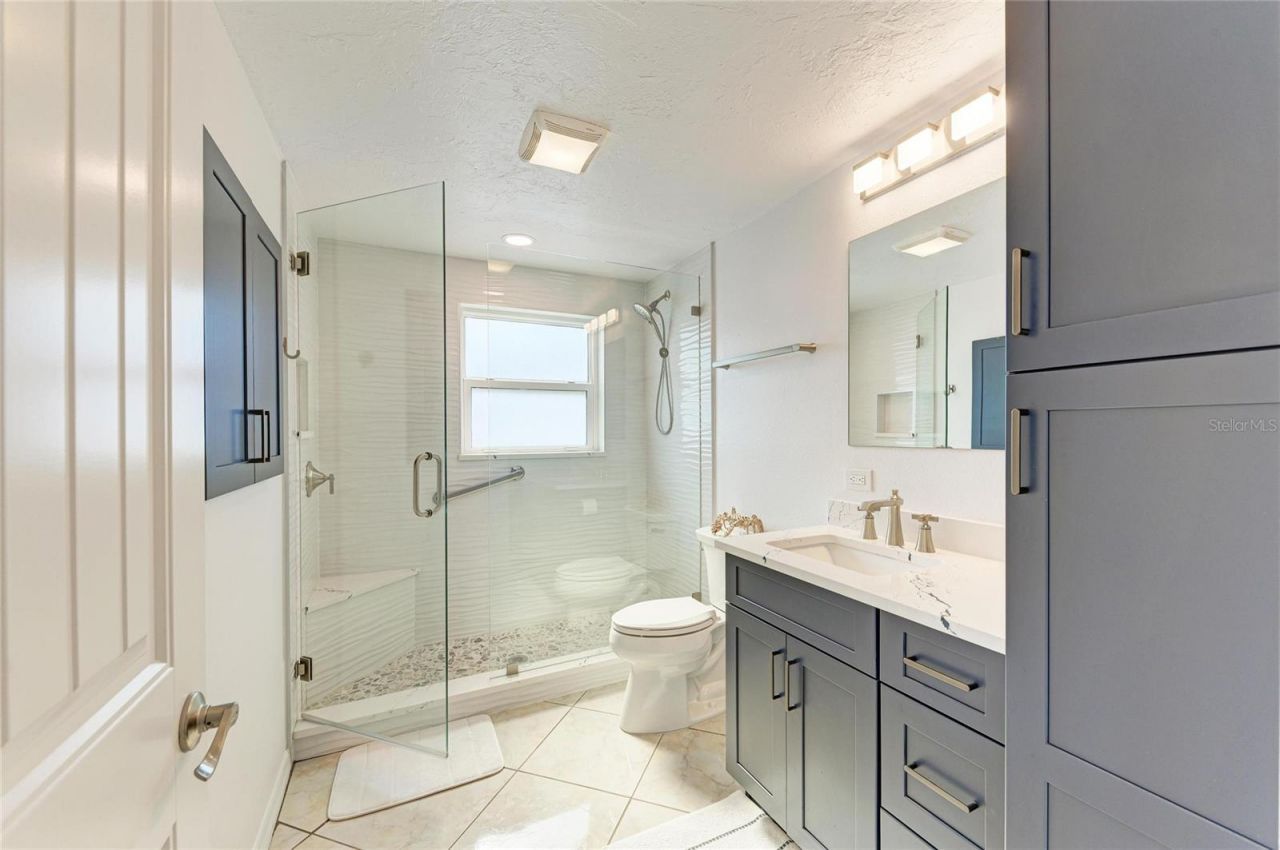 9907 Royal Palm Drive, Bradenton, FL 34210 Photo