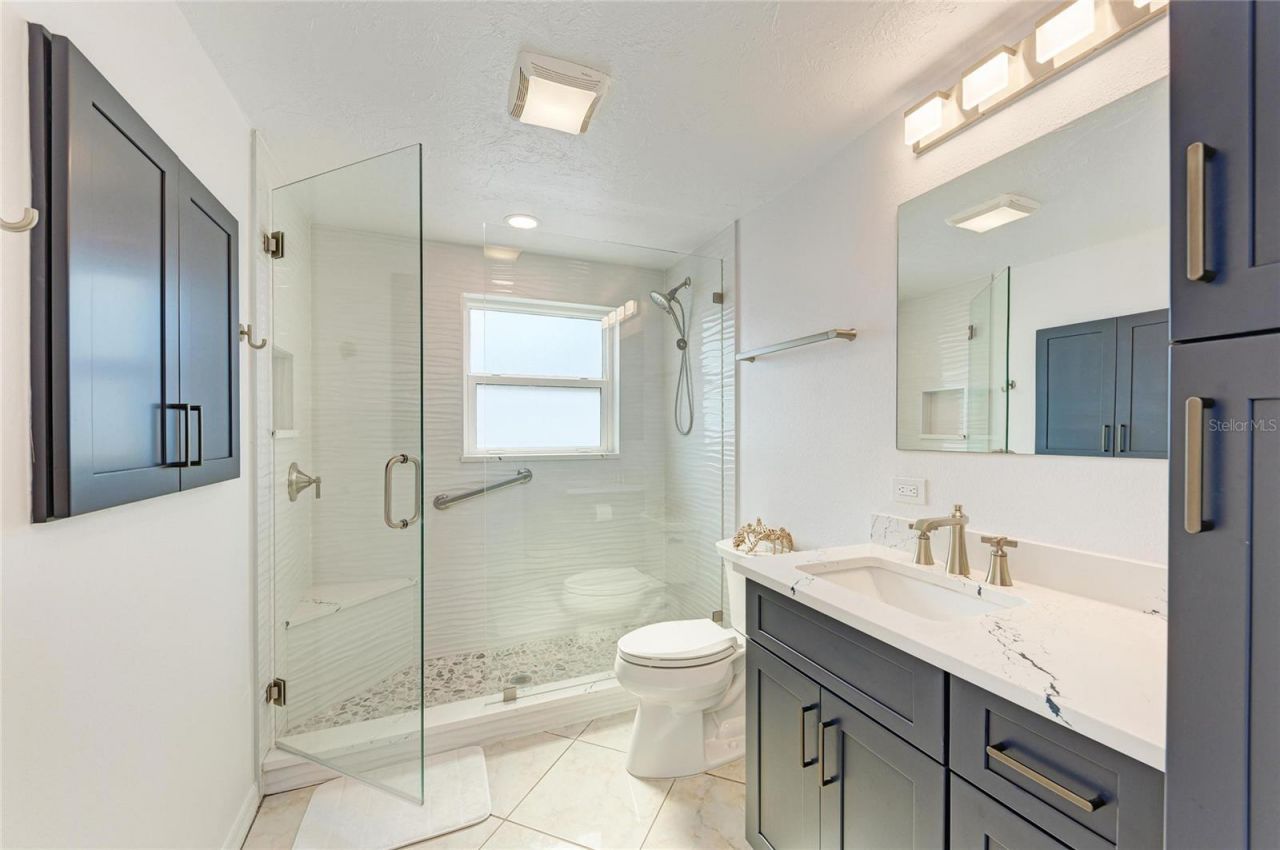 9907 Royal Palm Drive, Bradenton, FL 34210 Photo
