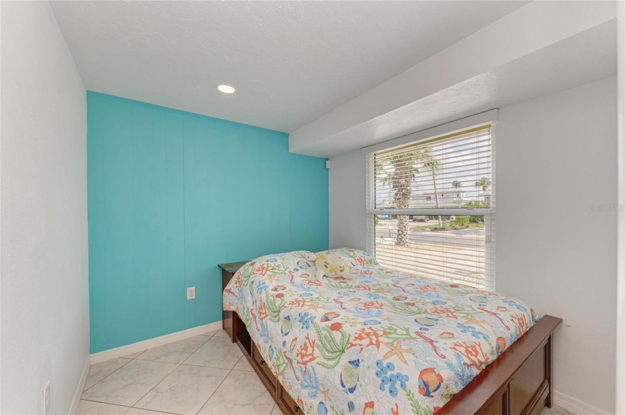 9907 Royal Palm Drive, Bradenton, FL 34210 Photo