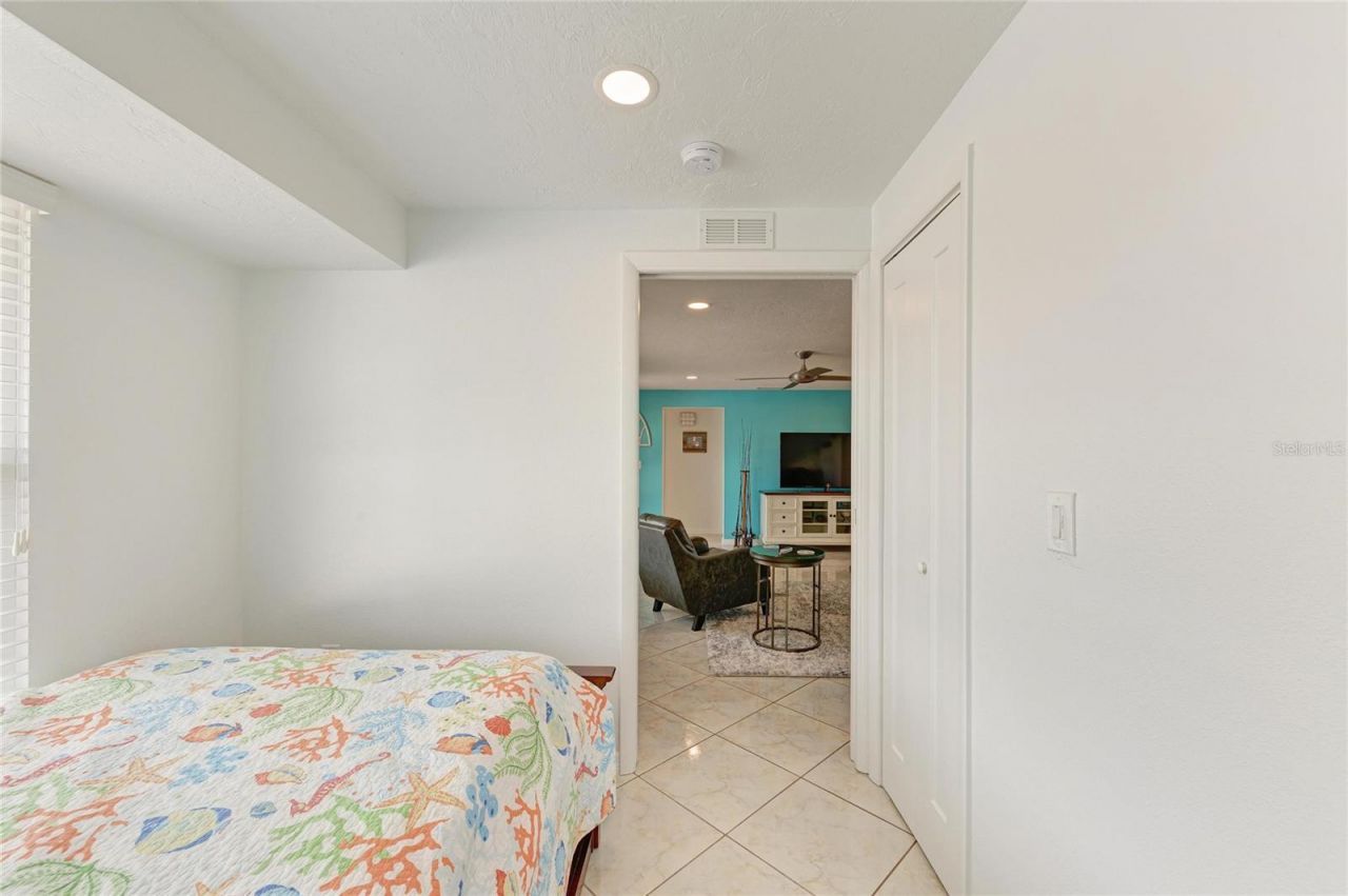 9907 Royal Palm Drive, Bradenton, FL 34210 Photo