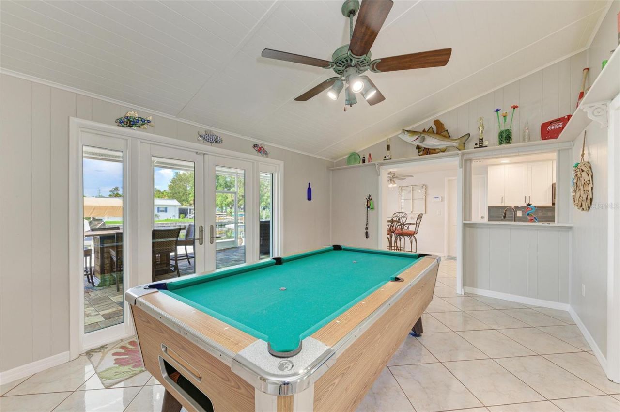 9907 Royal Palm Drive, Bradenton, FL 34210 Photo