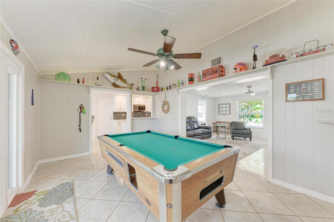 9907 Royal Palm Drive, Bradenton, FL 34210 Photo