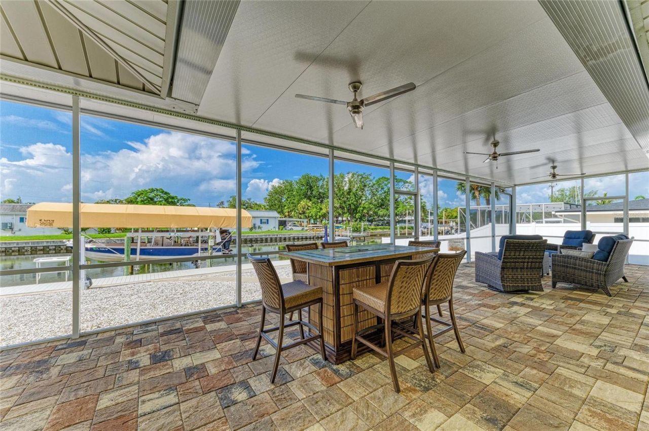 9907 Royal Palm Drive, Bradenton, FL 34210 Photo