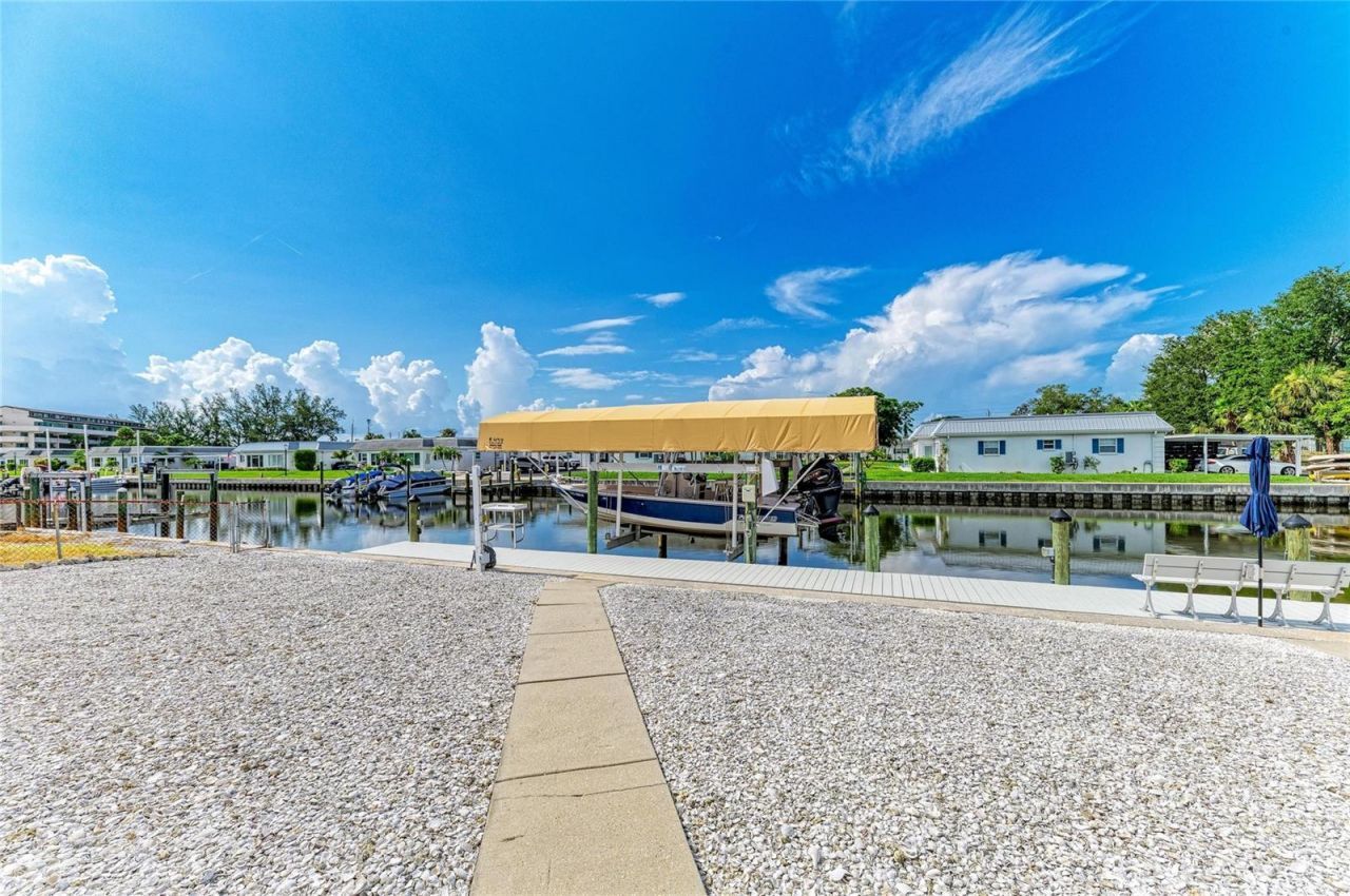 9907 Royal Palm Drive, Bradenton, FL 34210 Photo