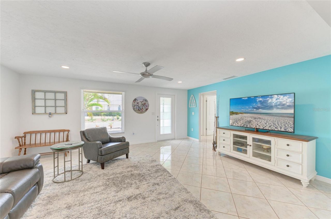 9907 Royal Palm Drive, Bradenton, FL 34210 Photo
