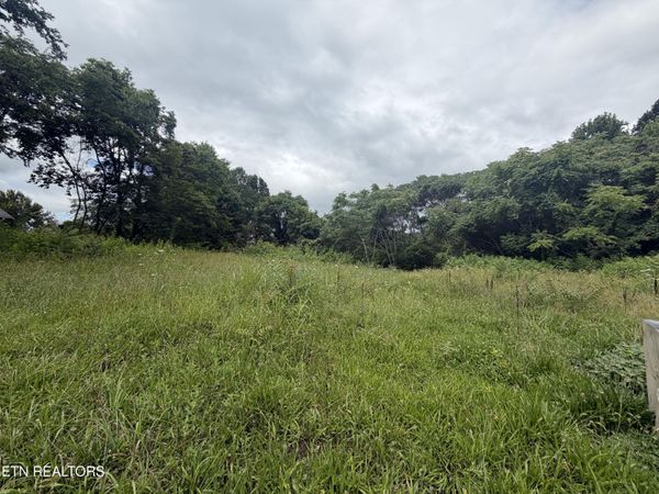 143 Moser Lane, Clinton, TN 37716