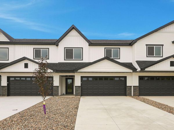 1104 45th Avenue NE, Saint Cloud, MN 56304
