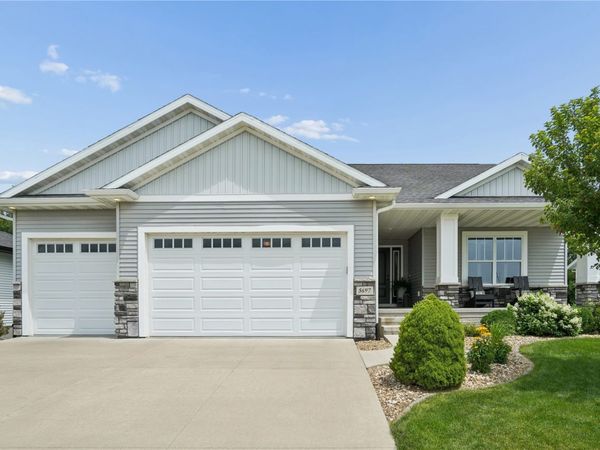 5697 Ridge Stone Lane, Marion, IA 52302