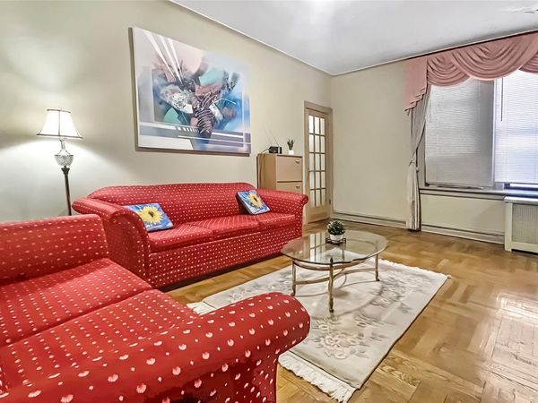 37-20 81st , Unit 5G, Jackson Heights, NY 11372
