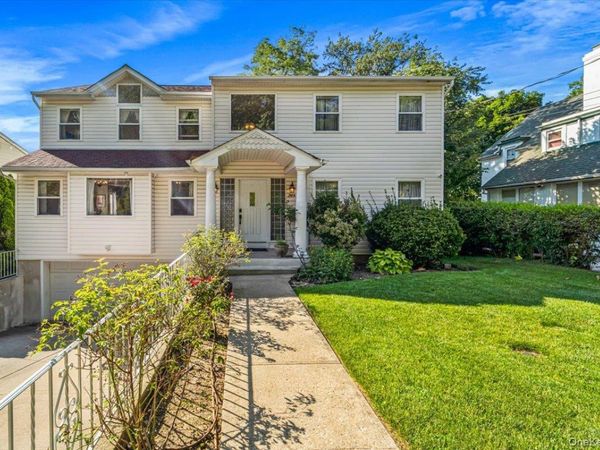 70 Manor Drive , Unit A, Great Neck, NY 11020