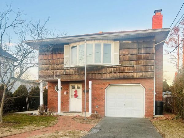131 Ethel Street , Valley Stream, NY 11580