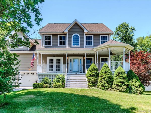 18 Baron Drive, Warwick, NY 10990