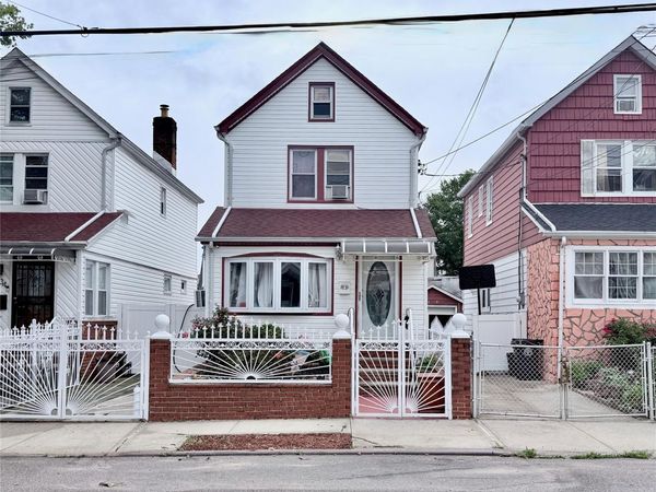 9230 212th Place, Queens Village, NY 11428