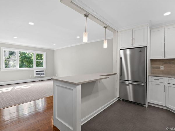 152 B N Broadway, Unit 2E, White Plains, NY 10603