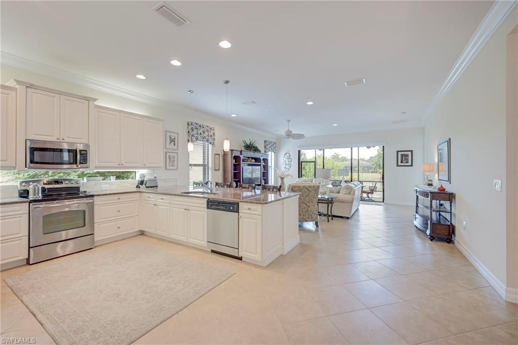 3694 Pleasant Springs Dr, Naples, FL 34119 Photo