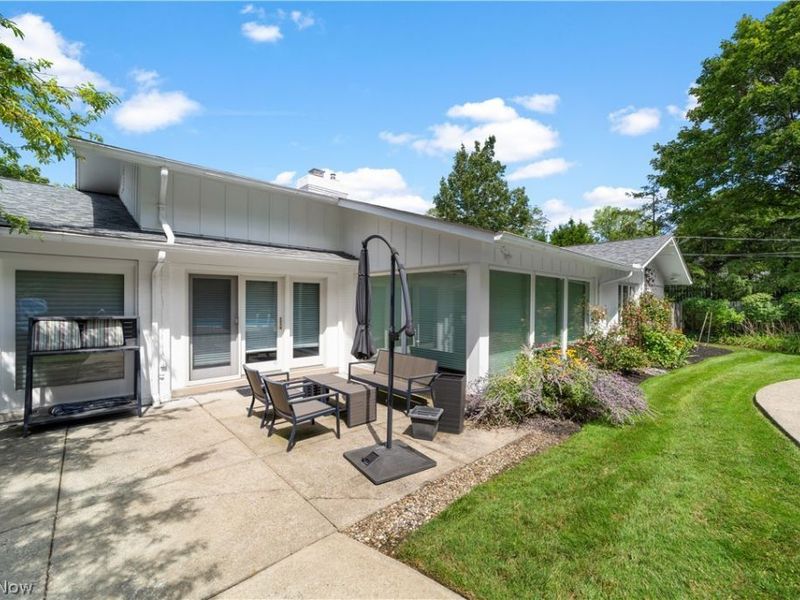 24690 Shaker Boulevard, Beachwood, OH 44122 Photo 6