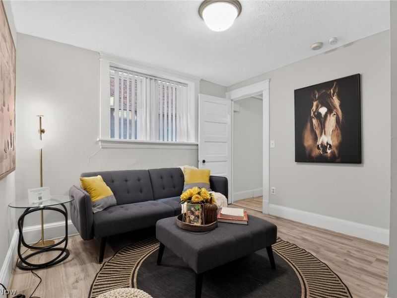 2476 Derbyshire Road, Unit 8, Cleveland Heights, OH 44106 Photo 6