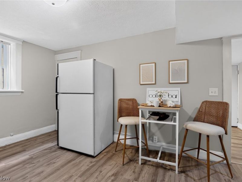 2476 Derbyshire Road, Unit 8, Cleveland Heights, OH 44106 Photo 8