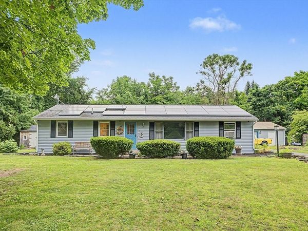11 Crestview Drive, Hadley, MA 01036