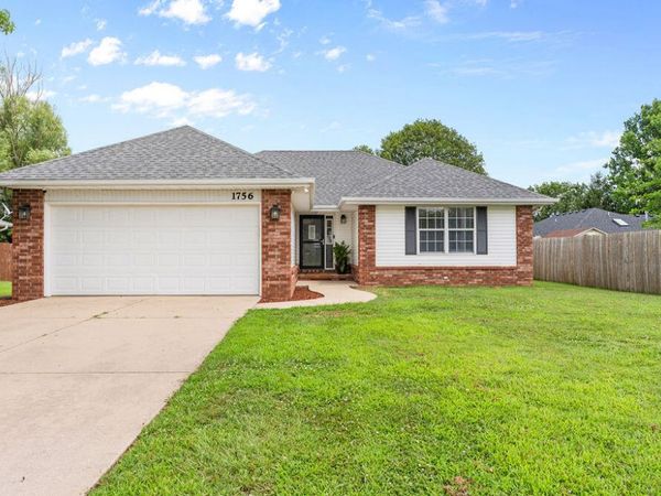 1756 S Miller Avenue , Springfield, MO 65802