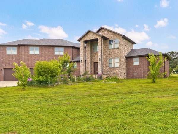 1319 Mockingbird Road , Fordland, MO 65652
