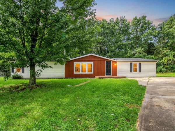 198 SE 51 Road , Warrensburg, MO 64093