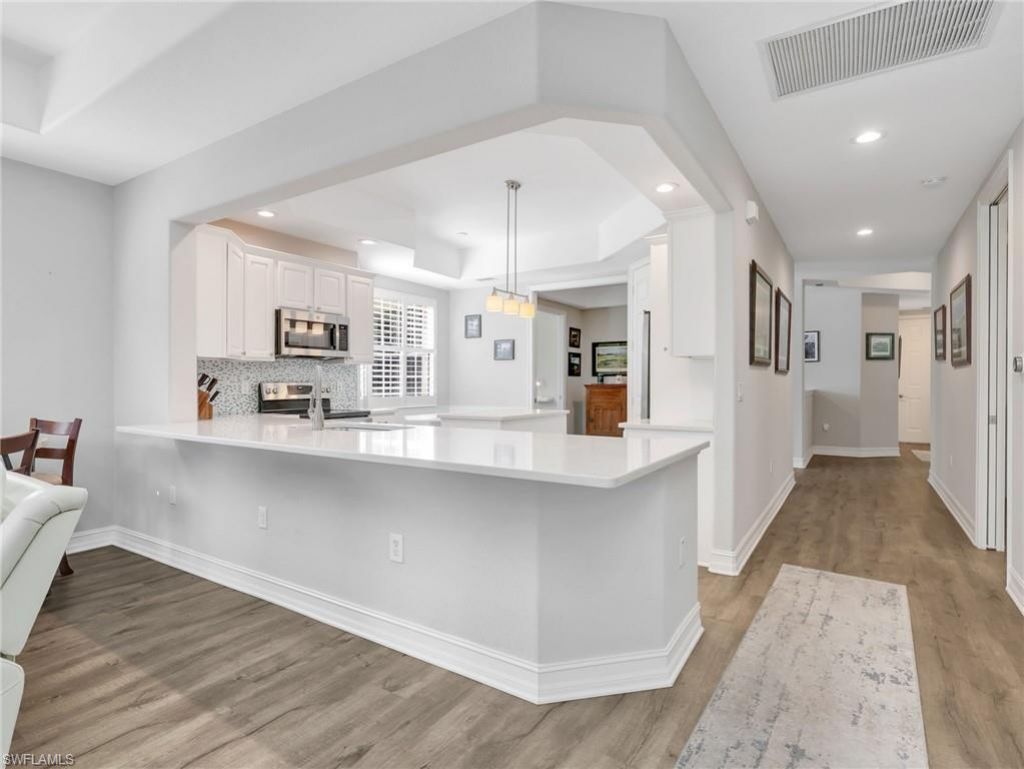 4758 Stratford Ct , Unit 1302, Naples, FL 34105 Photo