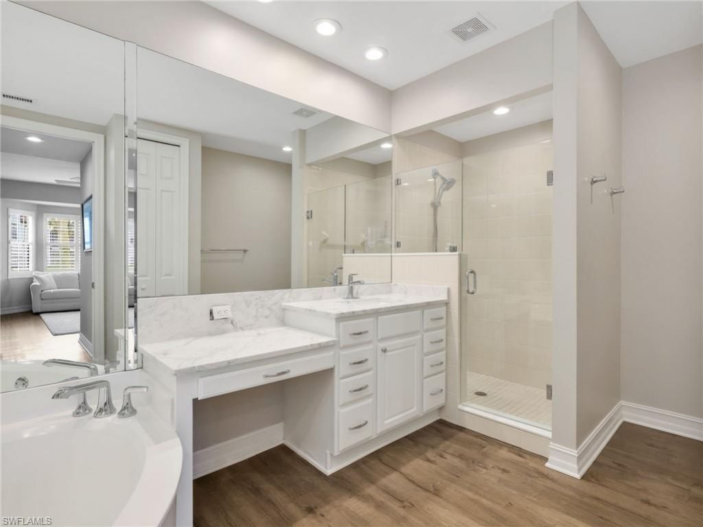 4758 Stratford Ct , Unit 1302, Naples, FL 34105 Photo