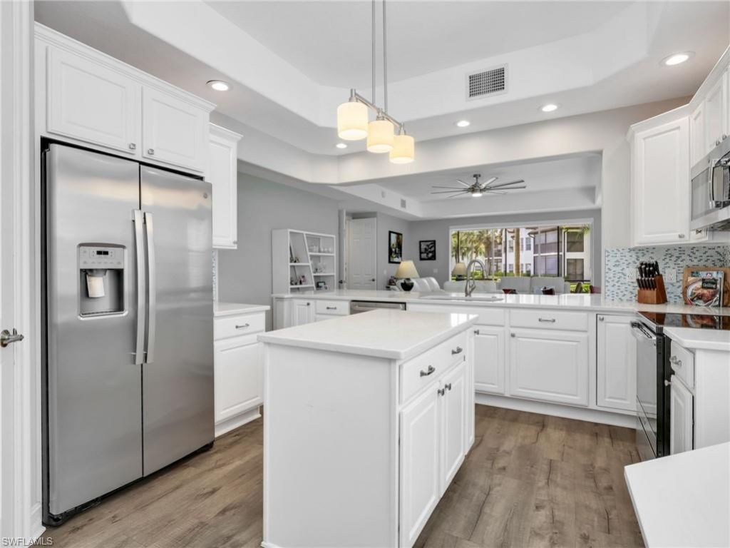 4758 Stratford Ct , Unit 1302, Naples, FL 34105 Photo
