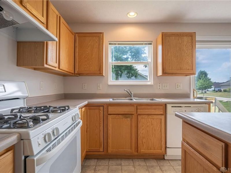 6643 Morrell Drive, Huber Heights, OH 45424 Photo 11