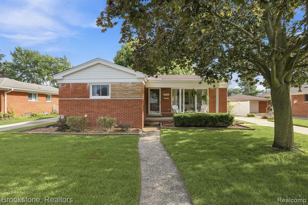39209 Orangelawn Street, Livonia, MI 48150 Main Photo