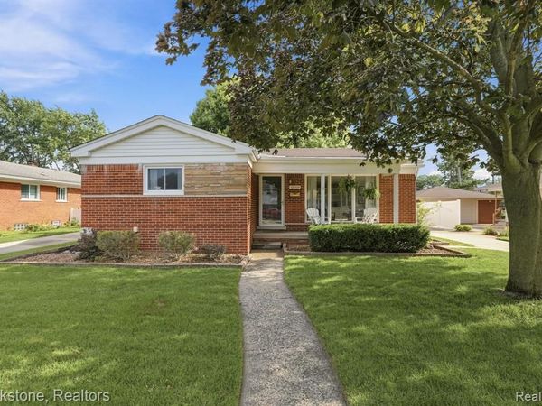 39209 Orangelawn Street, Livonia, MI 48150