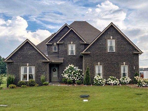 810 Walnut Grove Rd, Christiana, TN 37037