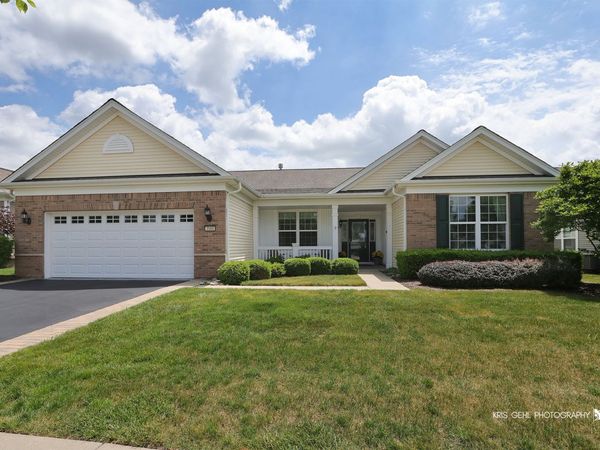3569 Canton Circle , Mundelein, IL 60060