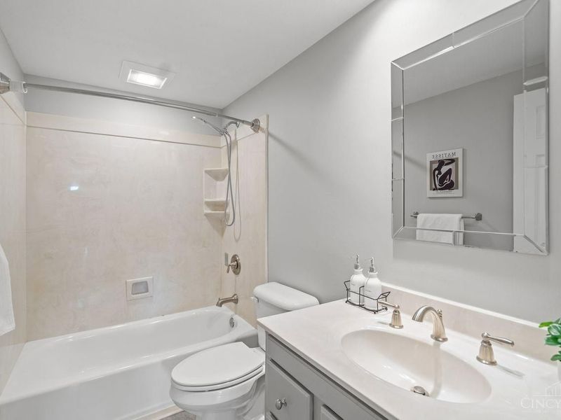 7862 Quail Hollow Court, West Chester, OH 45069 Photo 23
