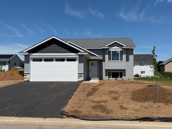1625 Squirrel Way , New Richmond, WI 54017