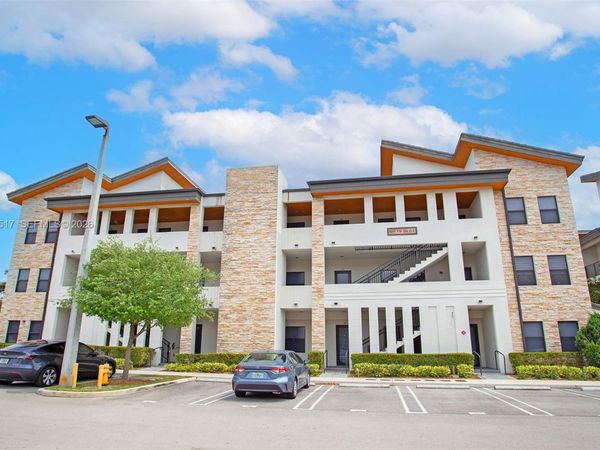 8055 NW 104th Ave, Unit 2, Doral, FL 33178