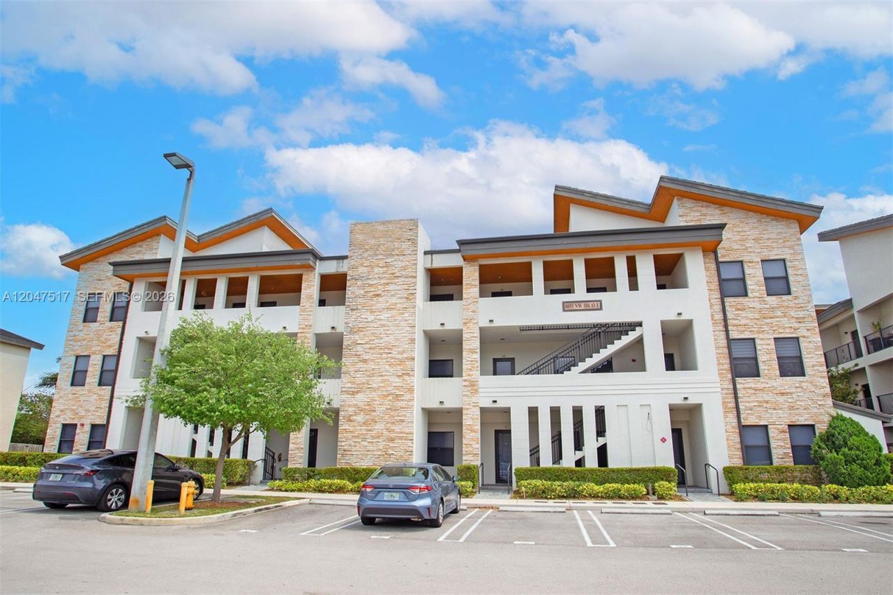 8055 NW 104th Ave , Unit 2, Doral, FL 33178 Photo